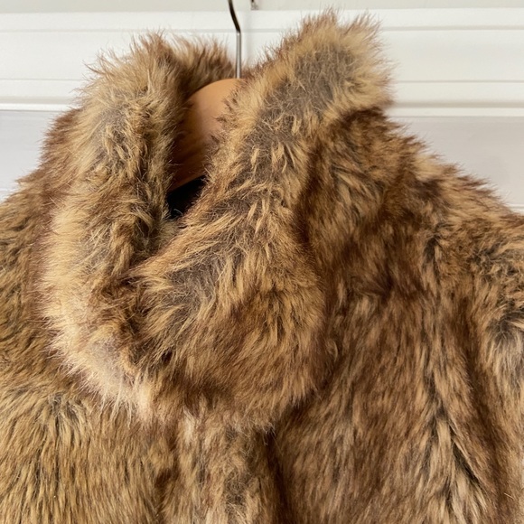 ZARA TRF “Warm Things” Faux Fur Vest, Medium - Picture 3 of 5
